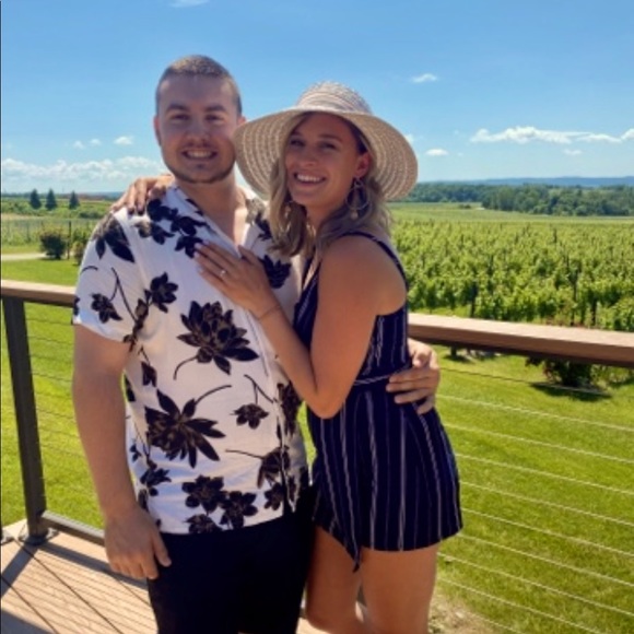 Meet your Posher, Julia - Picture 1 of 1